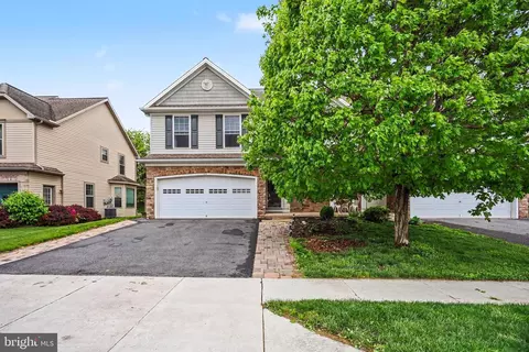 83 Gentleness Dr, Ephrata, PA 17522