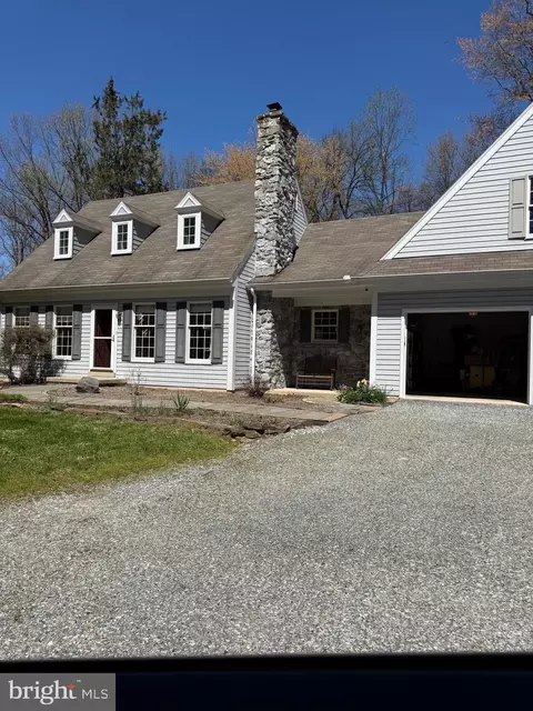207 Yoder Rd, Bainbridge, PA 17502