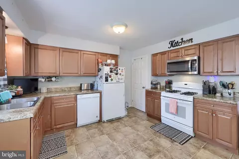 Kitchen - 508 W Marion St, Lititz, PA 17543 photo 1 of 2