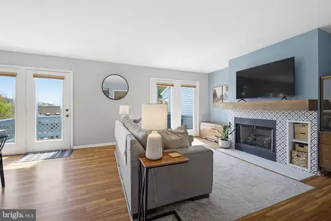 217 Winding Hill Dr, Lancaster, PA 17601