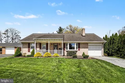1065 Ridge Ave, Columbia, PA 17512