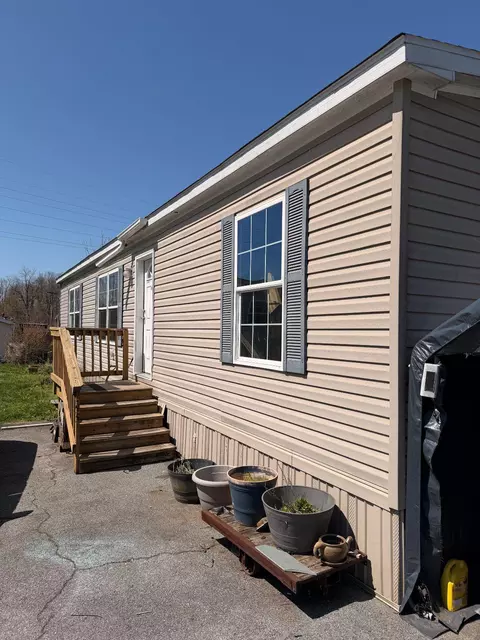 55 Birch Ln, Columbia, PA 17512