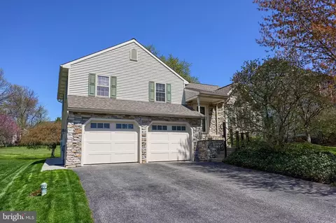 105 Plumeria Pl, Lancaster, PA 17602