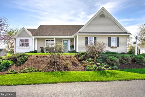 416 A Linden St, East Earl, PA 17519