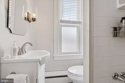 Bath - 23 Ruby St, Lancaster, PA 17603 photo 1 of 2