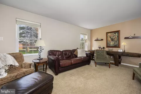 Living - 218 Cambridge Ln, Lititz, PA 17543 photo 1 of 1