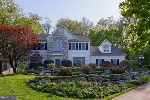 1032 Sunwood Ln, Lancaster, PA 17601