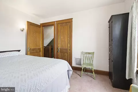 Bedroom - 308 E New St, Lititz, PA 17543 photo 5 of 5