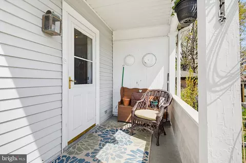 Exterior - 308 E New St, Lititz, PA 17543 photo 5 of 9
