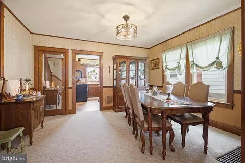 Dining - 308 E New St, Lititz, PA 17543 photo 1 of 2