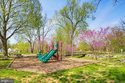 View/Area - 308 E New St, Lititz, PA 17543 photo 1 of 1