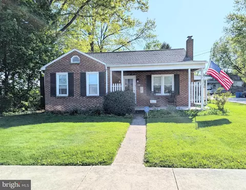 322 N 6th St, Columbia, PA 17512