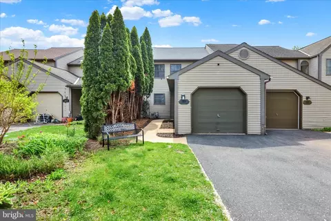 319 W Main St, Adamstown, PA 19501