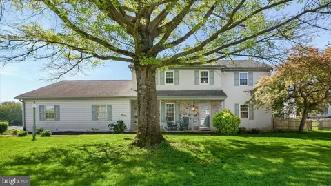 1032 Clearview Ave, Ephrata, PA 17522