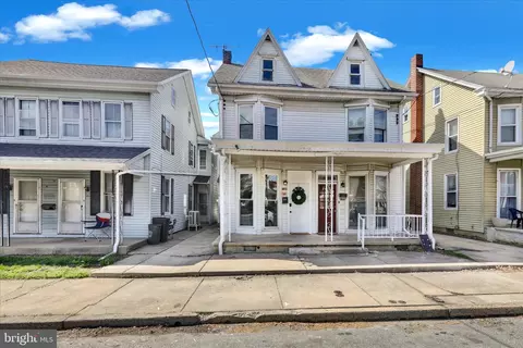 144 Church Ave, Ephrata, PA 17522