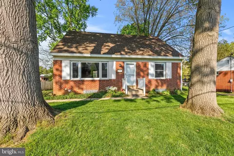 434 Spring Dr, Millersville, PA 17551
