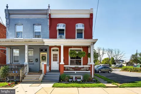 214 Duke St, Ephrata, PA 17522