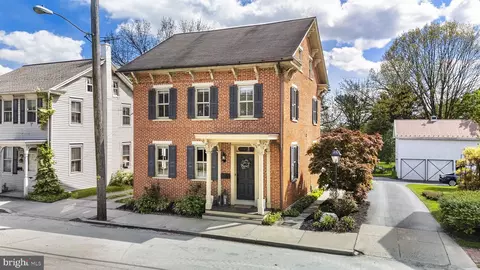 116 E Main St, Strasburg, PA 17579