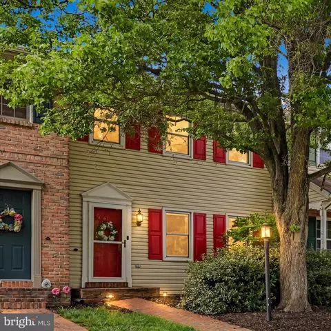 Exterior - 61 Brookfield Rd, Lititz, PA 17543 photo 2 of 8