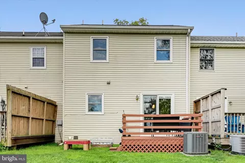 Exterior - 61 Brookfield Rd, Lititz, PA 17543 photo 5 of 8