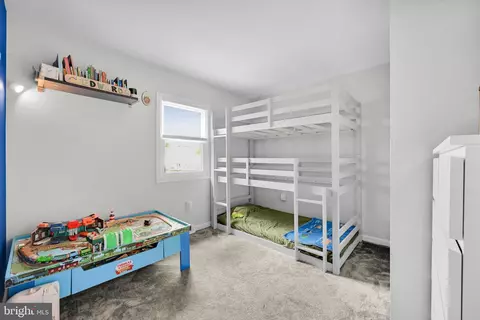 Bedroom - 61 Brookfield Rd, Lititz, PA 17543 photo 3 of 4
