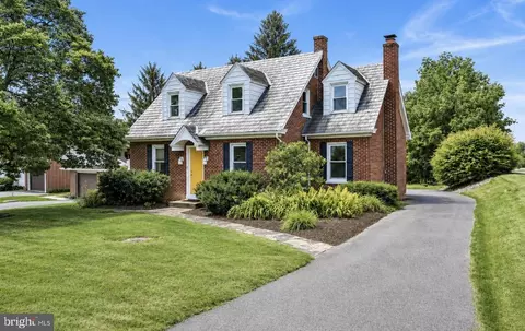 2162 Millersville Rd, Lancaster, PA 17603