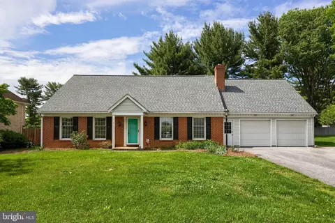 1816 Beverly Dr, Lancaster, PA 17601