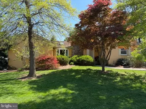 444 Donegal Spgs, Mount Joy, PA 17552