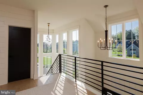Entry Way - 1016 Valley Crossing Dr, Lititz, PA 17543 photo 15 of 23