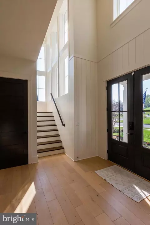 Entry Way - 1016 Valley Crossing Dr, Lititz, PA 17543 photo 12 of 23