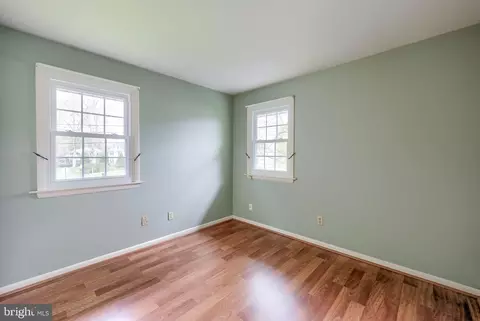 Bedroom - 33 Woodland Ave, Lititz, PA 17543 photo 1 of 4