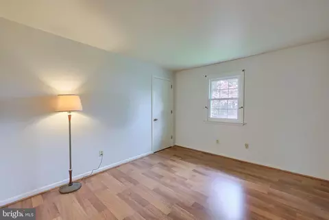 Bedroom - 33 Woodland Ave, Lititz, PA 17543 photo 2 of 4