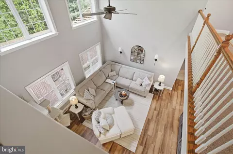 Entry Way - 516 Bald Eagle Ct, Lancaster, PA 17601 photo 8 of 19