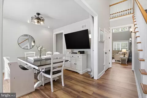 Entry Way - 516 Bald Eagle Ct, Lancaster, PA 17601 photo 3 of 19