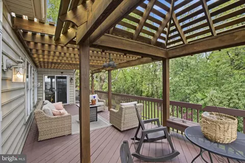 Exterior - 516 Bald Eagle Ct, Lancaster, PA 17601 photo 7 of 11