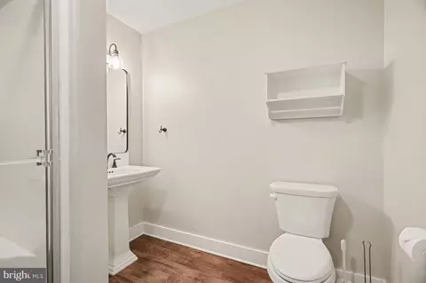 Bath - 51 Troy Dr, Lititz, PA 17543 photo 1 of 1