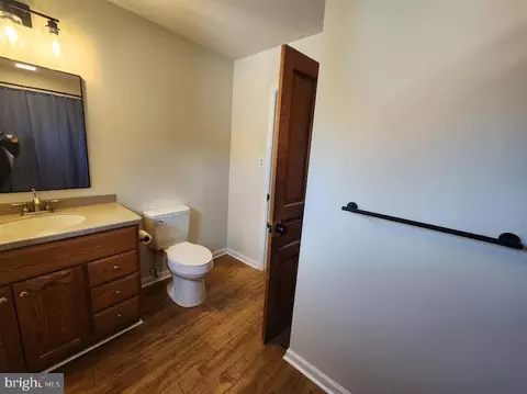 Entry Way - 827 Disston View Dr, Lititz, PA 17543 photo 3 of 8