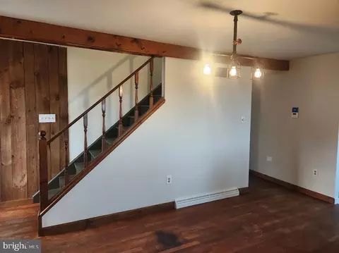 Entry Way - 827 Disston View Dr, Lititz, PA 17543 photo 7 of 8