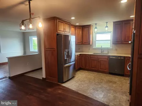 Kitchen - 827 Disston View Dr, Lititz, PA 17543 photo 1 of 4
