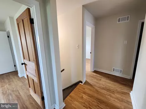 Entry Way - 827 Disston View Dr, Lititz, PA 17543 photo 5 of 8