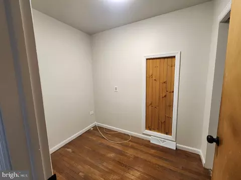 Bedroom - 827 Disston View Dr, Lititz, PA 17543 photo 2 of 4