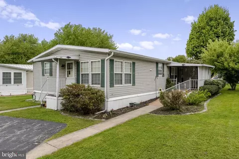 21 Jake Dr, Ronks, PA 17572