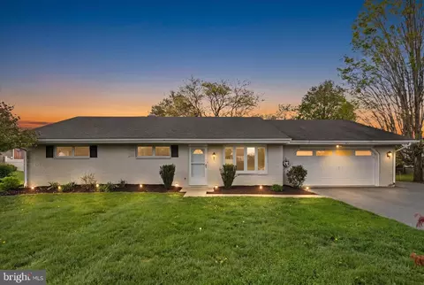 311 N Penryn Rd, Manheim, PA 17545
