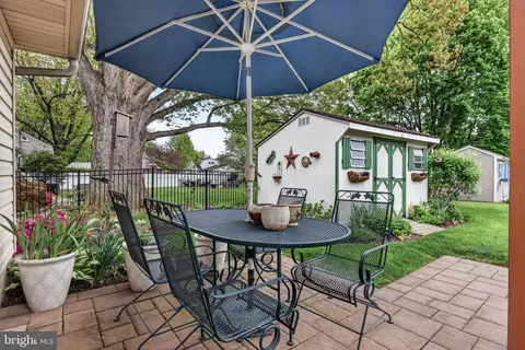 Exterior - 102 E Third Ave, Lititz, PA 17543 photo 11 of 11