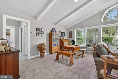 Entry Way - 102 E Third Ave, Lititz, PA 17543 photo 2 of 3