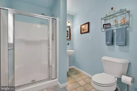 Bath - 102 E Third Ave, Lititz, PA 17543 photo 1 of 4