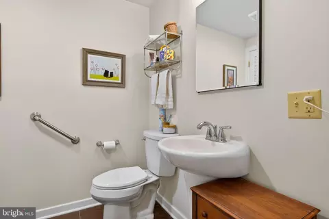Bath - 102 E Third Ave, Lititz, PA 17543 photo 3 of 4
