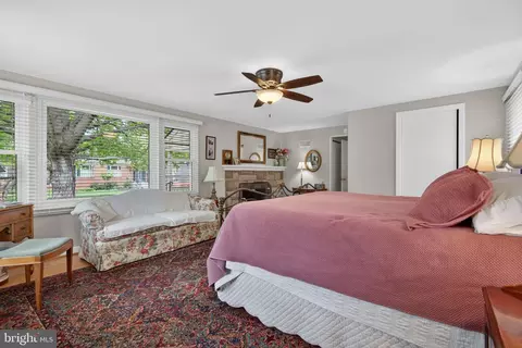 Bedroom - 102 E Third Ave, Lititz, PA 17543 photo 3 of 6