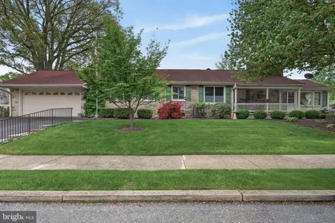 102 E Third Ave, Lititz, PA 17543