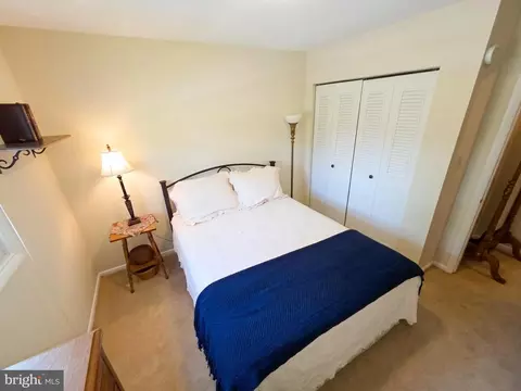 Bedroom - 34 S Oak St, Lititz, PA 17543 photo 5 of 5